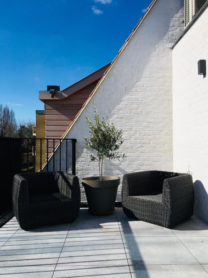 Suites Le Porte-Bonheur Брюж Екстериор снимка