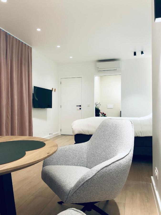 Suites Le Porte-Bonheur Брюж Екстериор снимка